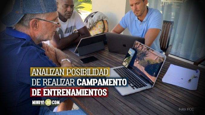 Carlos-Queiroz-se-reunio-con-su-cuerpo-tecnico-para-analizar-lo-que-se-viene-para-la-Seleccion