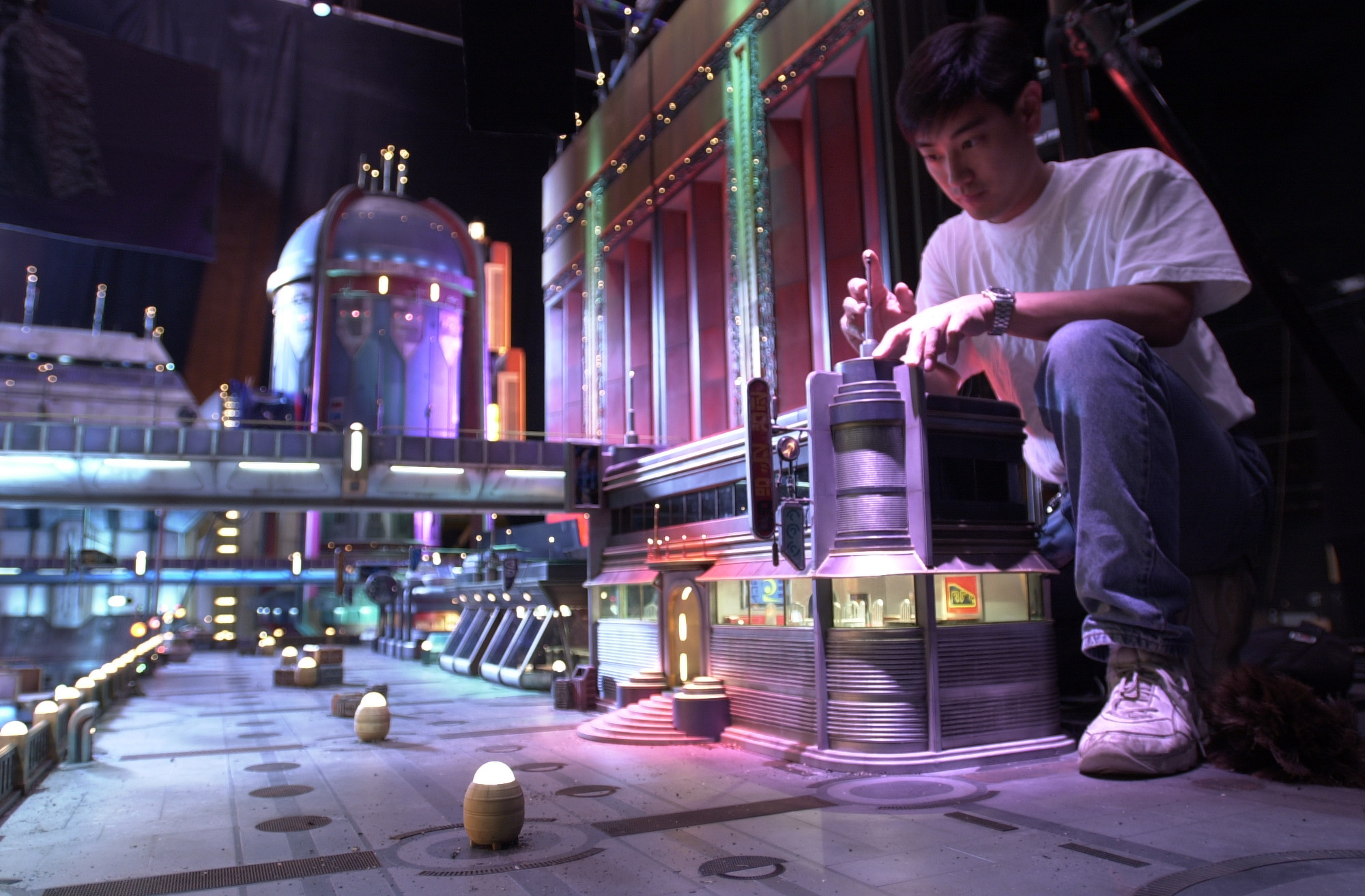 Muere Imahara de MythBusters