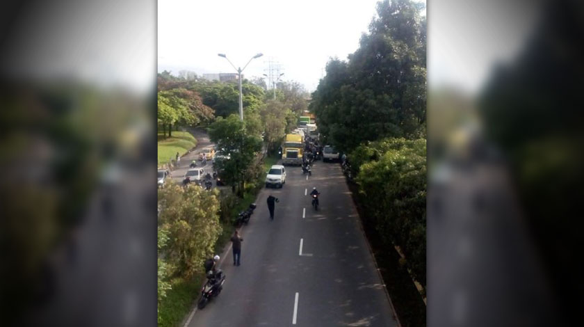 Este accidente en La Regional provocó tremendo taco esta mañana