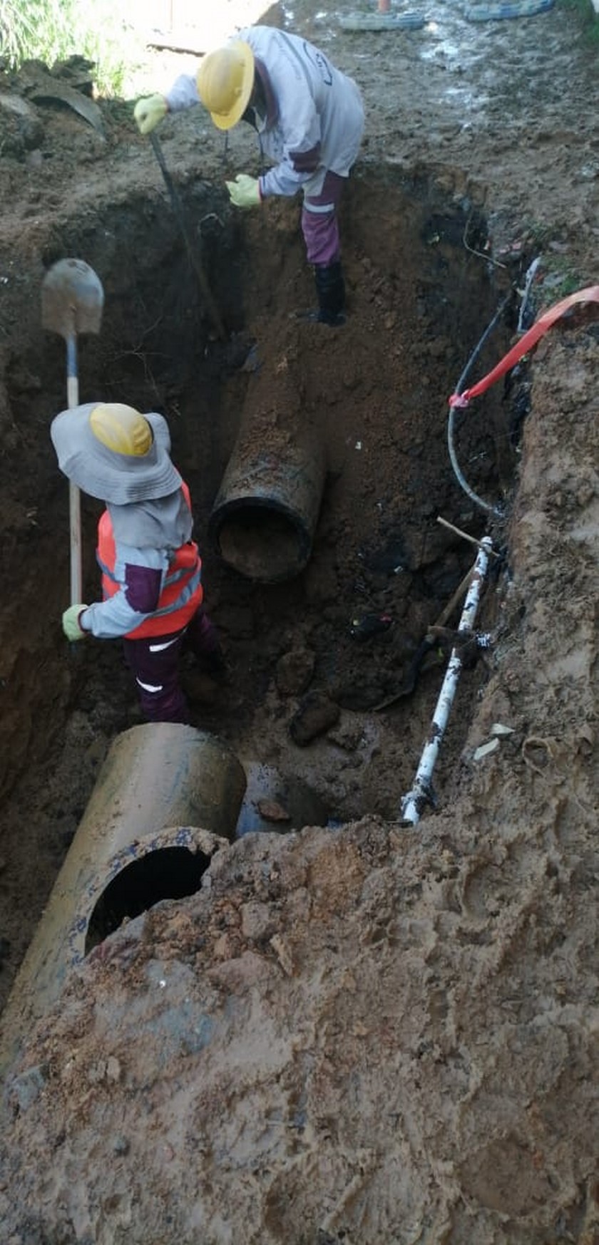 Trabajos tubería San Cristóbal