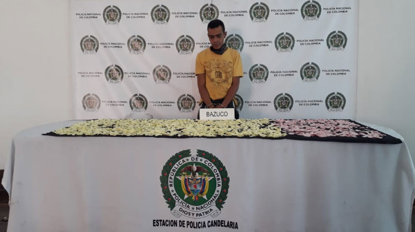 ¡Qué paquete! Lo pillaron con los calzoncillos llenos de bazuco 1 BAZUCO