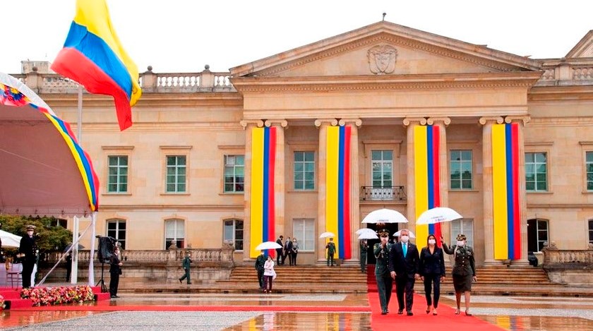 Desfile Ejército Casa de Nariño 20 julio