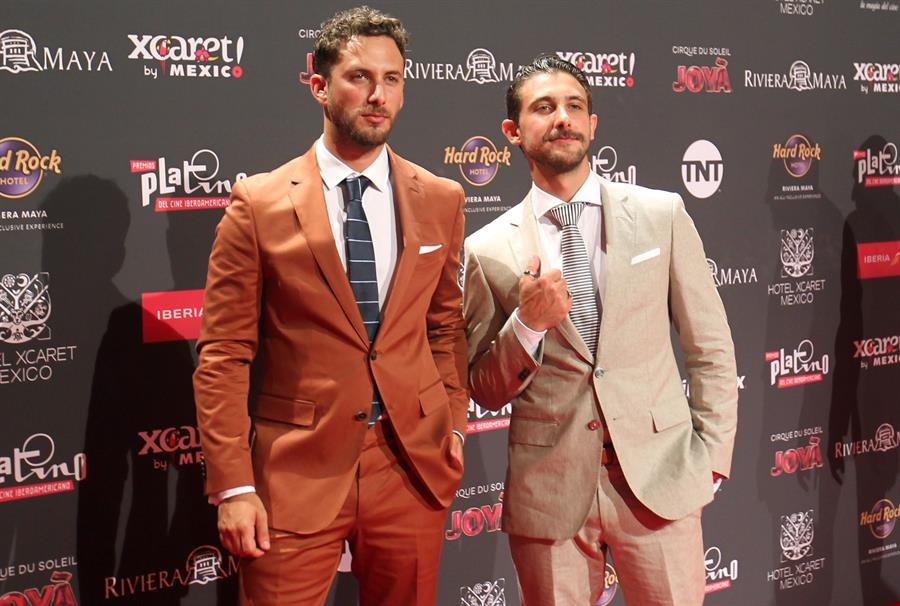 “Cómo sobrevivir soltero” o cómo relatar el lado masculino del mal de amores