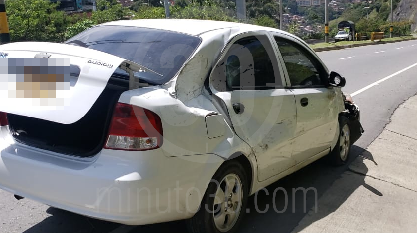 vía al túnel de Occidente