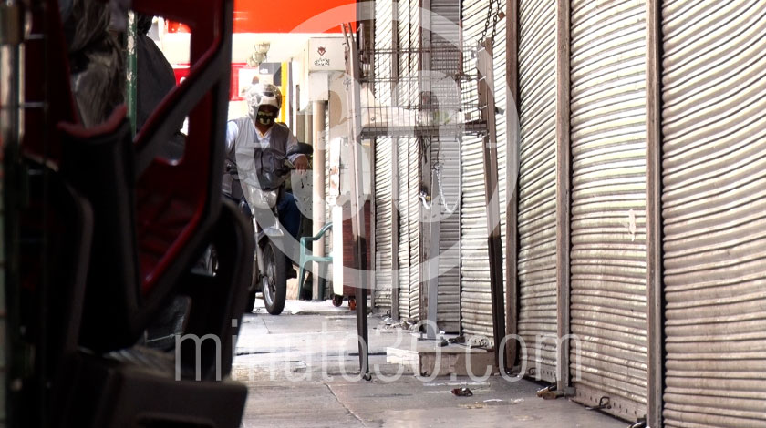 Segundo fin de semana de confinamiento: así va el coronavirus en las comunas de Medellín_ Calles de Medellín, gente, personas, cuarentena en Medellín, confinamiento, negocios de medellin, cierre de negocios, vías de medellín, buses de medellín, transporte público