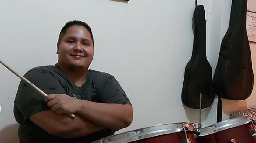 Ex protagonista de novela con voz de hombre