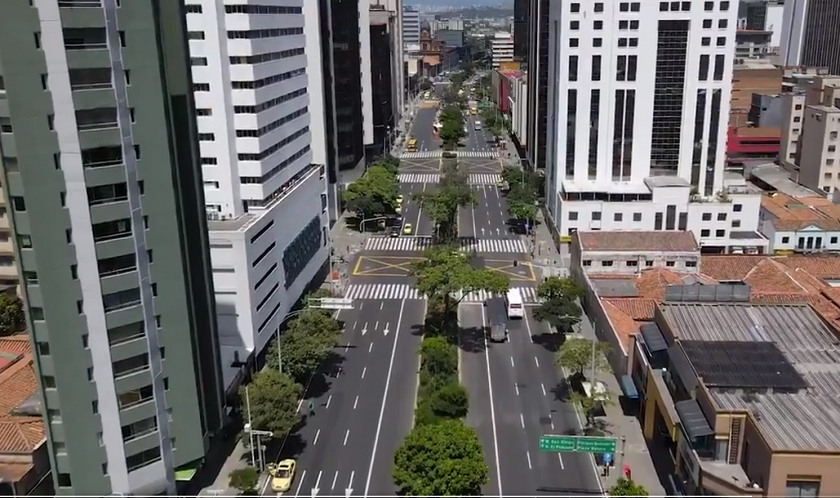 En Medellín No están permitidas las marchas, aclara el alcalde Quintero : Medellín, atípica, así se ven sus calles en medio del Estado de Cuidado Total