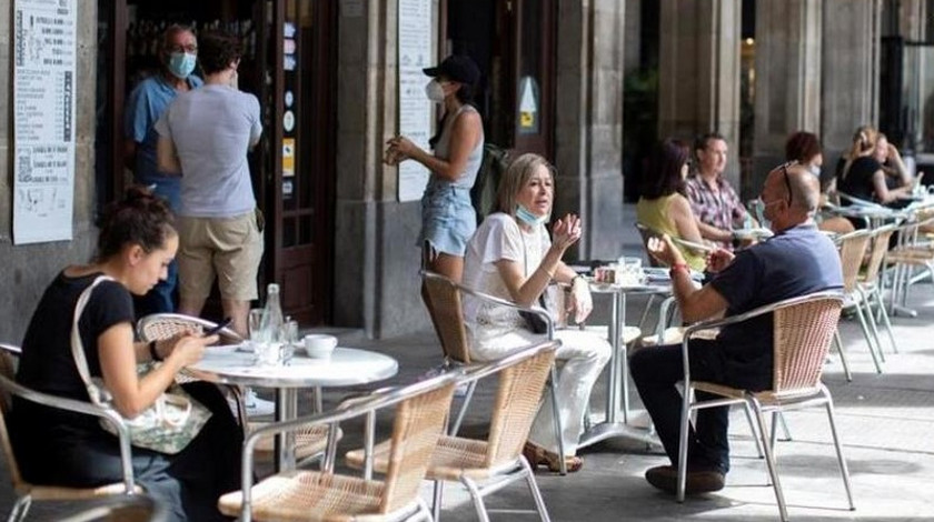 restaurantes: Agosto, el mes del pico de la pandemia para América Latina según la OPS