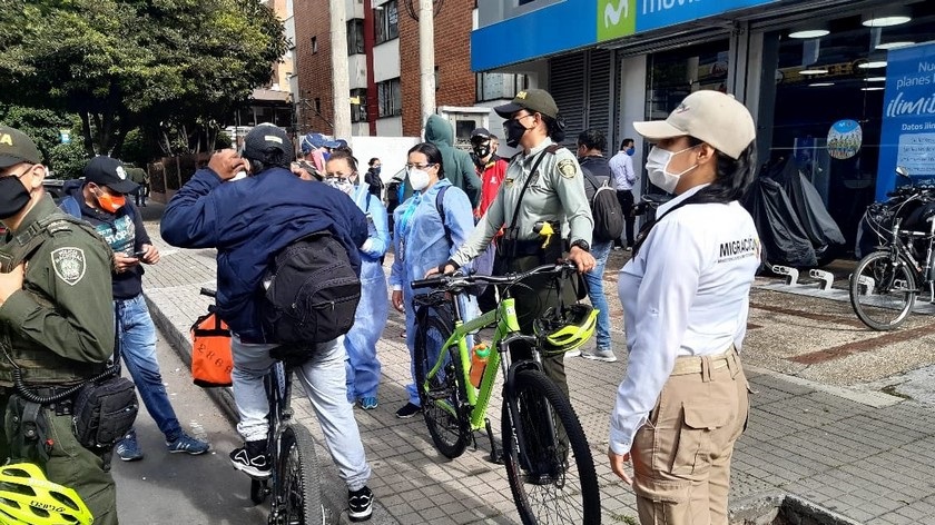 Fotos: ¡Buen control! Migración valida el estatus migratorio de ...