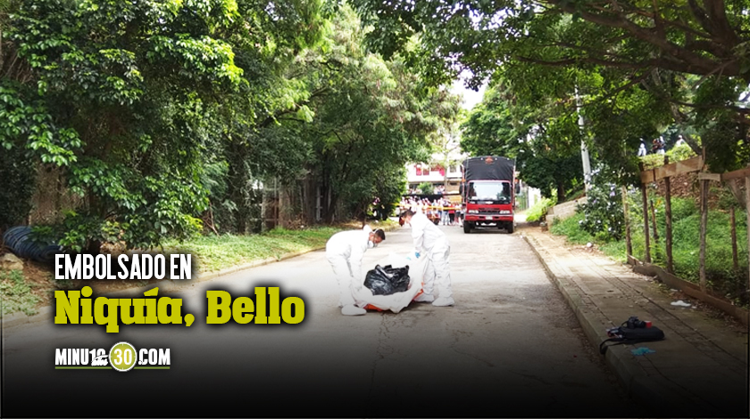 Muerto embolsado en calle de Niquia Bello