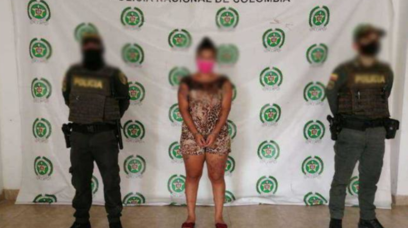 ¡Terrible! Esta joven fue capturada en flagrancia cuando atacó a puños a su abuela 1 capturada por violencia intrafamiliar