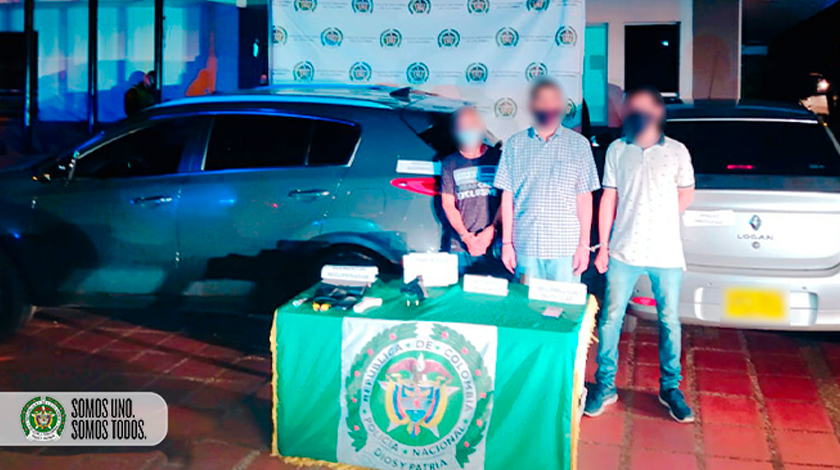Video: ¡Ahí no fue! Cogieron a cinco personas robando, tres de ellos cerca al estadio, antes de llevarse un carro 1 capturados policia 15 agosto