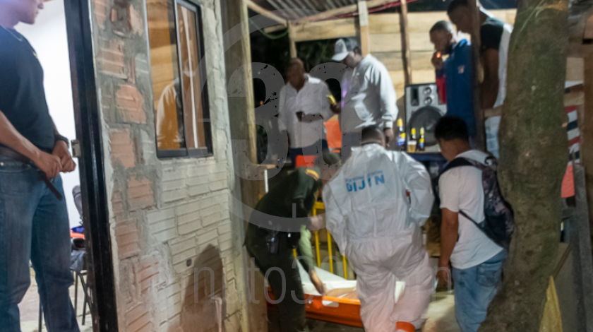 EN FOTO Y VIDEO: Identificaron al hombre que asesinaron de múltiples puñaladas en el sector de La Torre, Villatina 5 homicidio a pu%C3%B1aladas en villatina 30 08 2020 7