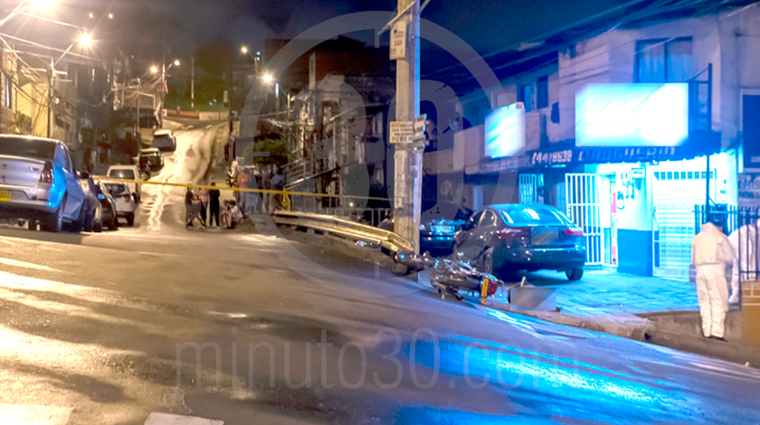 EN FOTOS Y VIDEO: ¡Lo ‘bajaron’ de la moto! Sicarios mataron a un hombre en Castilla 3 homicidio en castilla 19 08 2020 10