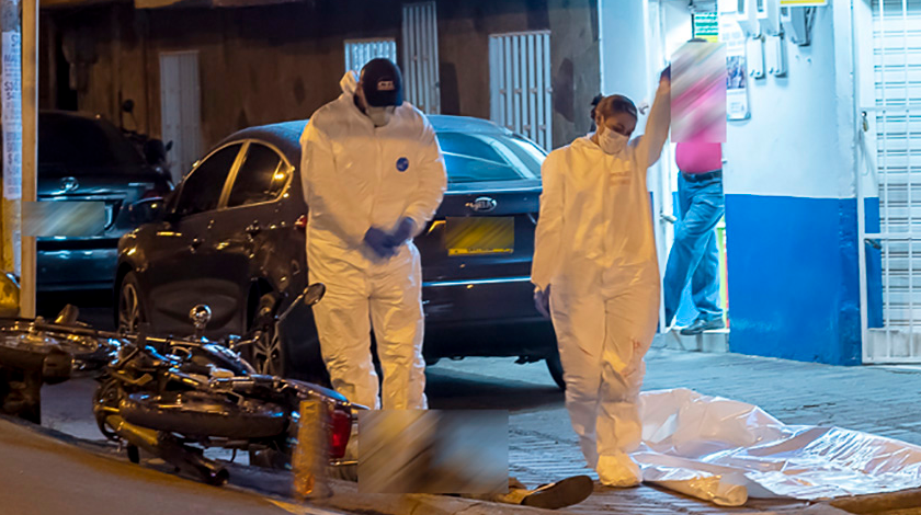 EN FOTOS Y VIDEO: ¡Lo ‘bajaron’ de la moto! Sicarios mataron a un hombre en Castilla 8 homicidio en castilla 19 08 2020 6