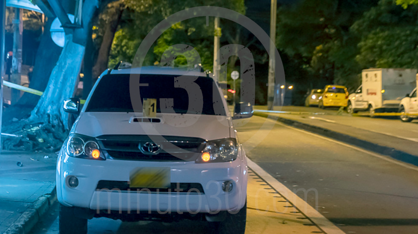 EN FOTOS Y VIDEO: Acribillaron a tiros a un hombre que iba en una Toyota blindada por el sector del Rinconcito Ecuatoriano 9 homicidio en el sector del rinconcito ecuatoriano 21 08 2020 1