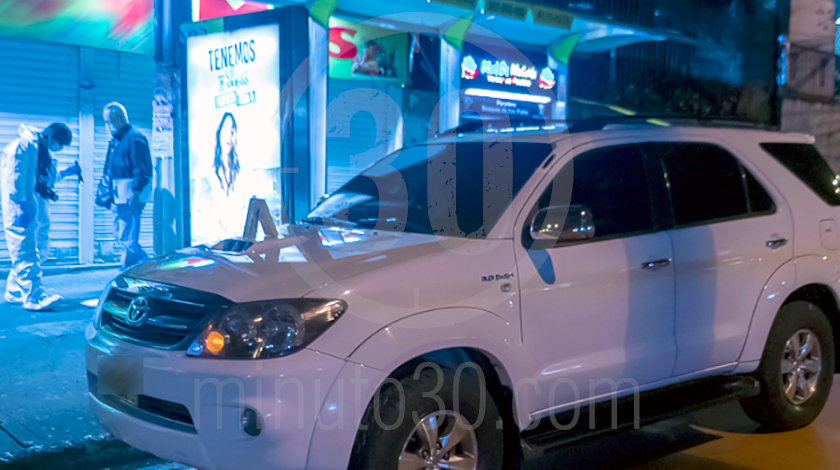 EN FOTOS Y VIDEO: Acribillaron a tiros a un hombre que iba en una Toyota blindada por el sector del Rinconcito Ecuatoriano 7 homicidio en el sector del rinconcito ecuatoriano 21 08 2020 7