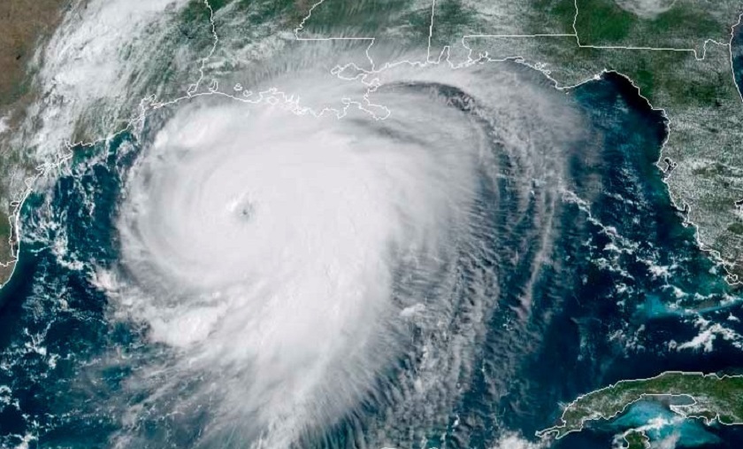 Huracán ‘Laura’ ahora es categoría 4 y es clasificado “extremadamente peligroso”