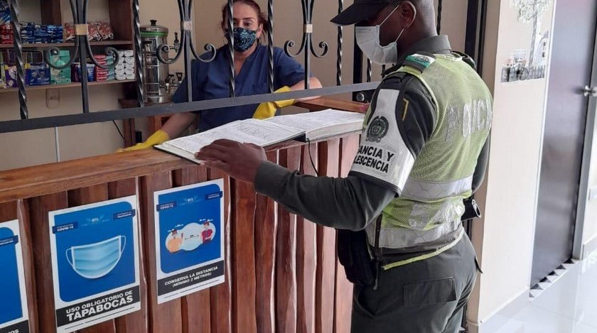 FOTOS: Intensifican planes de registro y control a hoteles y residencias en el Urabá