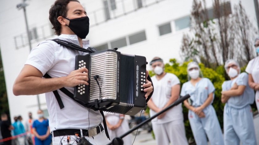 FOTOS: Valledupar envió parte de su tradición musical a Medellín tras recibir silleta elaborada en Santa Elena