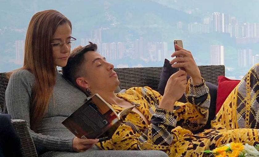 Se metieron con la mamá de Andy Rivera y el inmiscuirla tanto en su vida, el cantante les respondió