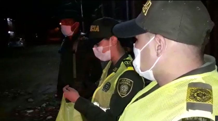 VIDEO: Policía armó bingo comunitario para entretener a los hogares en la nueva etapa de la cuarentena en Urabá