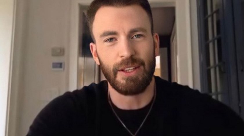 Así respondió Chris Evans tras mostrar sus partes íntimas en Instagram
