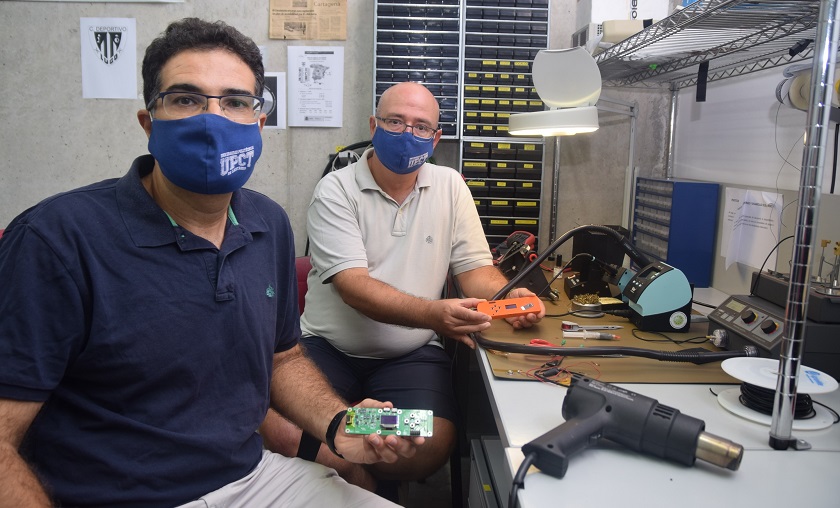 Desarrollan un detector que mide la carga viral de COVID-19 en minutos