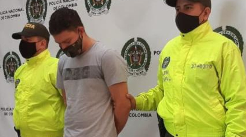 Cayó presunto fletero señalado de cometer, al menos, 4 atracos en Medellín 1 JUAN ESTEBAN VILLEGAS GONZALEZ