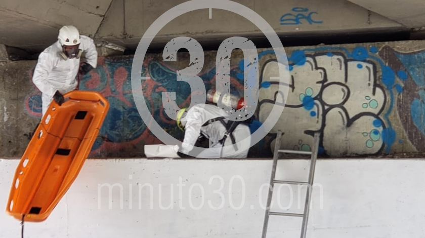 EN FOTOS Y VIDEO: Llamaron a la Policía porque ‘olía a muerto’ y encontraron a uno en avanzado estado de descomposición 26 MUERTO EN PUENTE VEHICULAR DE ARANJUEZ 21 09 2020 7