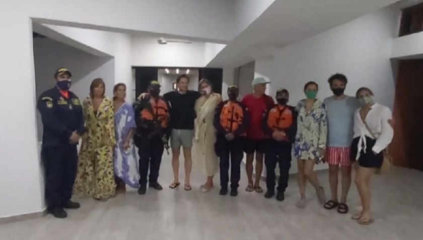 Laura Tobón cuenta cómo fue que ella y su familia naufragaron en el mar este fin de semana