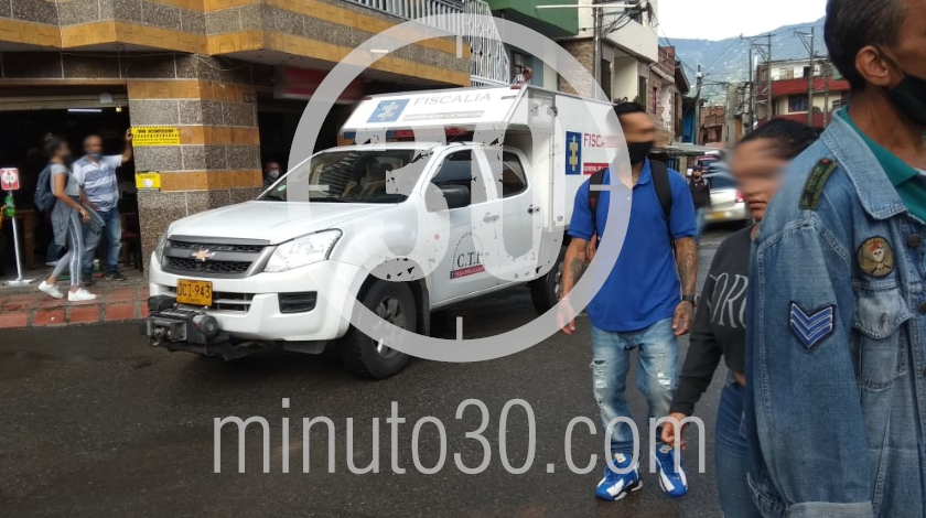 EN VIDEO: Un joven fue asesinado en El Guayabo, Itagüí, al parecer lo habían amenazado 4 T. homicidio en el sector el guayabo del municipio de itagui 16 09 2020 2