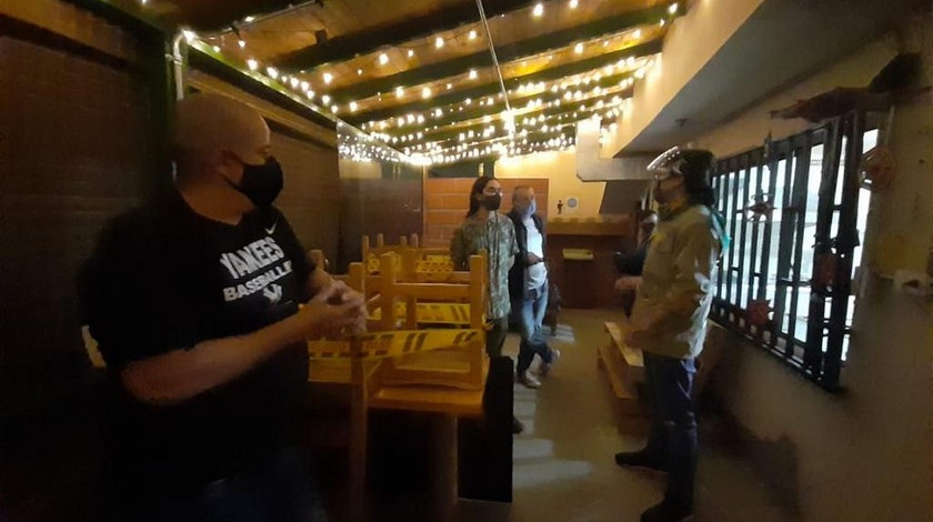 ¡Pilas con los ‘chorritos’ que se toma! En Medellín están monitoreando el expendio de licor en los establecimientos