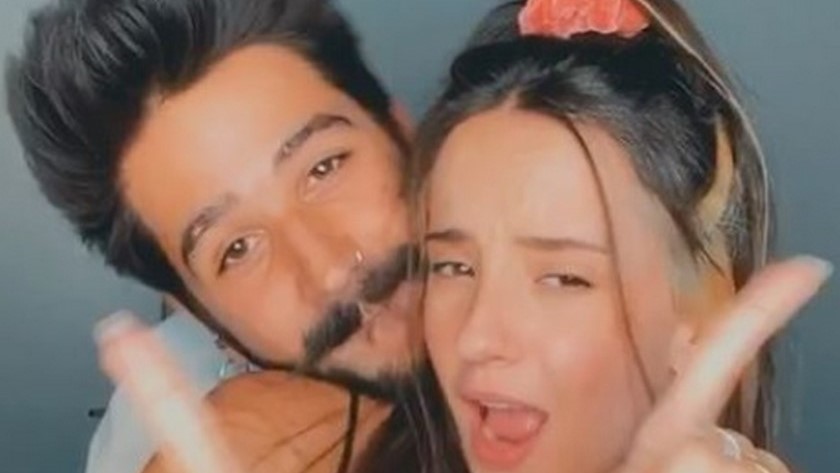 VIDEO: ¡Se quitaron los anillos! Camilo y Evaluna dieron un paso más ante los ojos de la ley