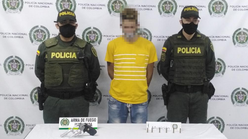 Cogieron a un sujeto que andaba ‘enfierrado’ por la vereda Ajizal del municipio de Itagüí 1 capturado en itagui