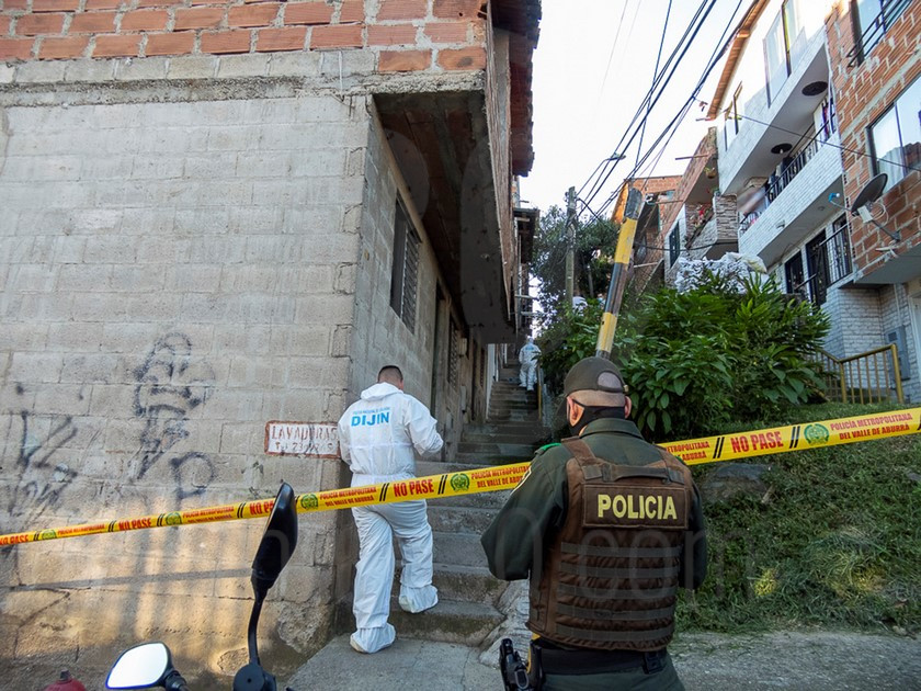 FOTOS: Identificaron al hombre asesinado en Robledo Villa Sofía 6 homicidio villa sofia robledo2