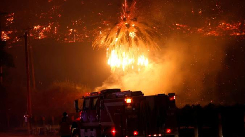 EN FOTOS Y VIDEO: ¡Parece ‘el fin del mundo’! Gigantescos incendios acaban con Napa, California