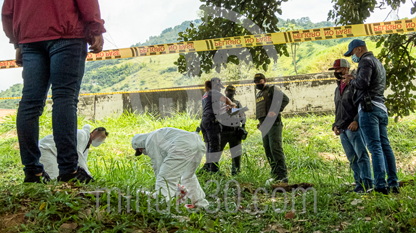EN VIDEO: Lo ahorcaron con una soga y lo dejaron tirado en toda la entrada de Girardota 20 inspeccion tecnica en girardota 18 09 2020 2