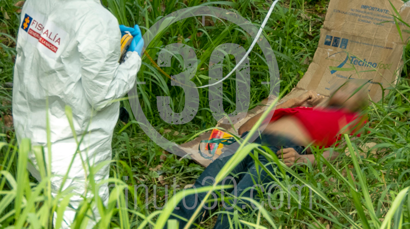 EN VIDEO: Lo ahorcaron con una soga y lo dejaron tirado en toda la entrada de Girardota 8 inspeccion tecnica en girardota 18 09 2020 3