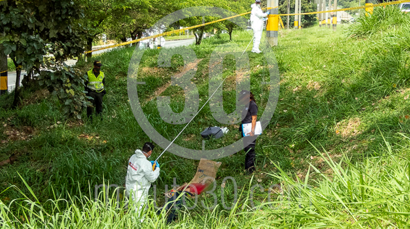 EN VIDEO: Lo ahorcaron con una soga y lo dejaron tirado en toda la entrada de Girardota 9 inspeccion tecnica en girardota 18 09 2020 4