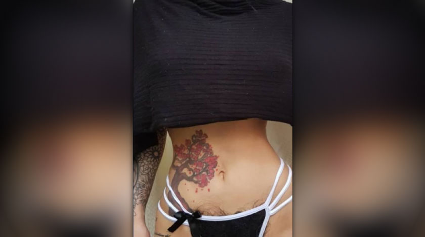 Vello púbico en fotos de Mercedes Uhía