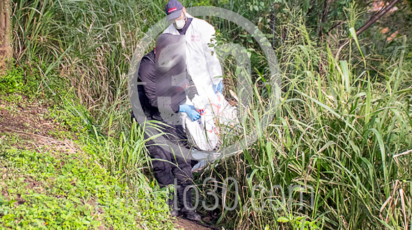 EN FOTOS Y VIDEO: ¡Terrible! Apareció un hombre sin vida en el Cerro del Volador 4 muerto en el cerro del volador 11 08 2020 6