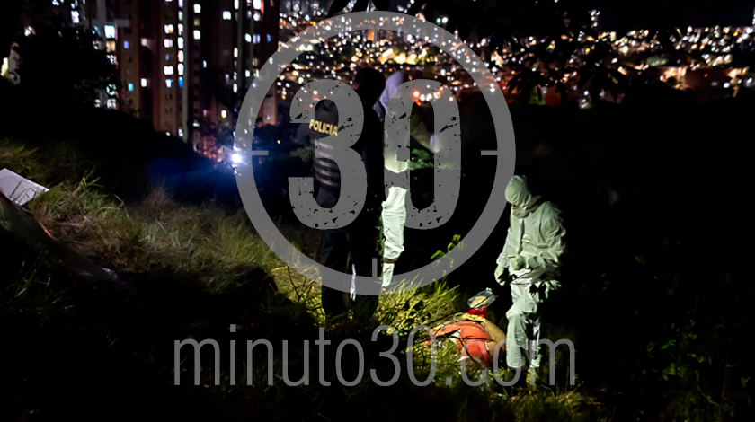 EN FOTOS: ¡Lo encontraron gracias a los gallinazos! Hallan muerto en avanzado estado de descomposición 3 muerto en el cerro quitasol de bello 13 09 2020 10