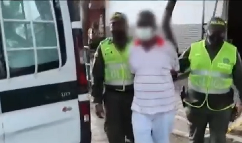 Padre mata a su hija a puñaladas en Cali