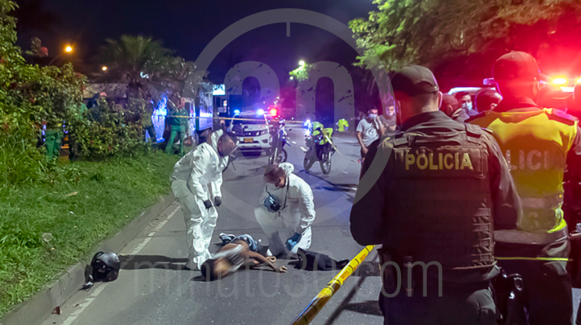 EN FOTOS Y VIDEO: No identificaron al presunto ladrón dado de baja cuando pretendían atracar a un hombre en la Avenida Regional 5 presunto fletero dado de baja en la regional 03 08 2020 11