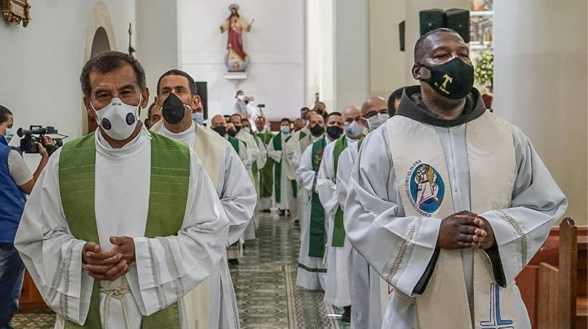 Video: “nunca perdimos la fe”, dice el alcalde de Itagüí tras apertura de iglesias
