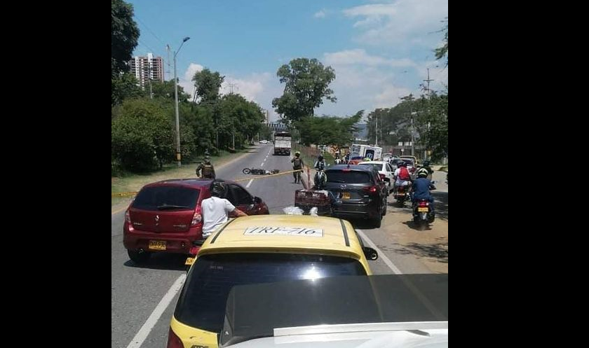 Accidente fatal de motociclista cerca a la Planta Aguas Claras en Bello