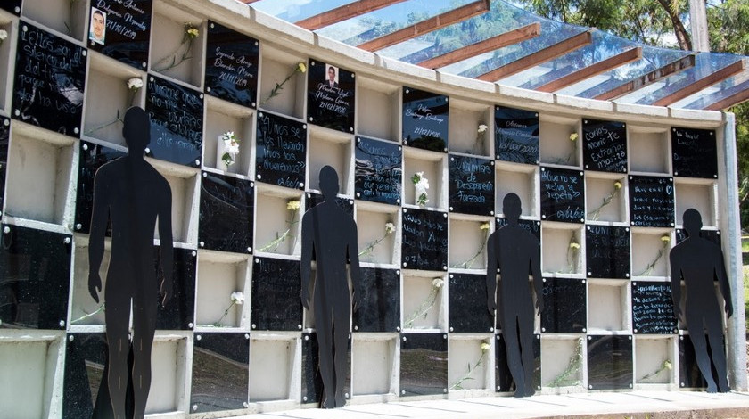 Medellín ha entregado a la JEP más de 1.000 registros sobre inhumaciones, exhumaciones y traslado de cuerpos