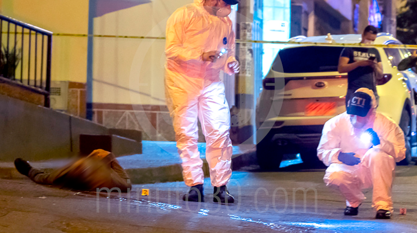 EN FOTOS: Sicarios asesinaron a un hombre que caminaba por el barrio Miranda de Aranjuez 12 MUERTO EN ARANJUEZ MIRANDA 10