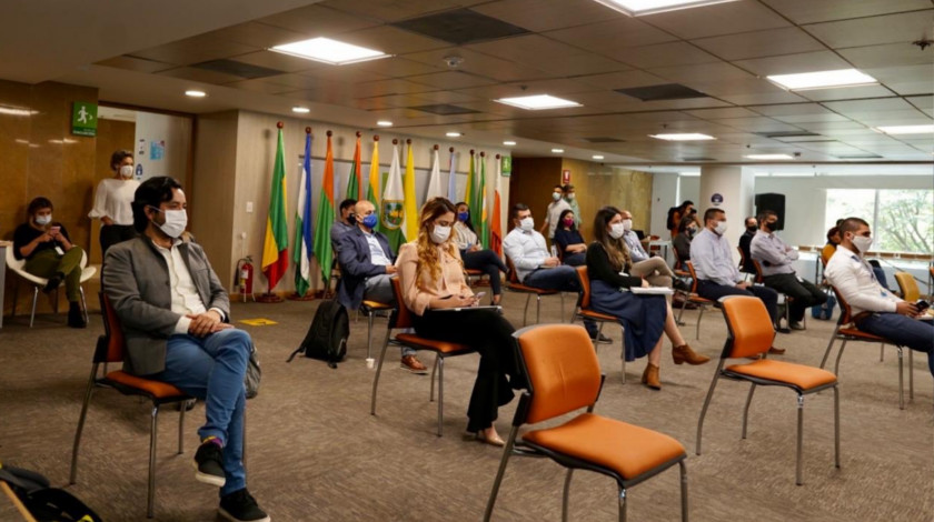 Secretarios de Salud, Movilidad y Ambiente de municipios del Valle de Aburrá se sentaron a evaluar la contingencia